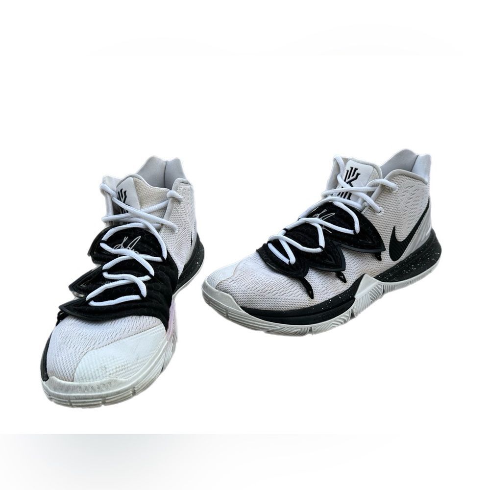 Nike Kyrie 5 TB Team Oreo White Black Basketball Shoes Men's CN9519-100 Size 10